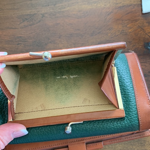 Dooney & Bourke All Weather Leather Shoulder Bag and matching Wallet Green & Tan - Picture 10 of 10